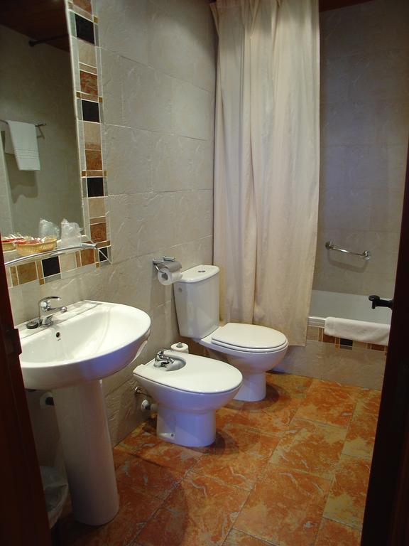 Mas De La Sala Hotel Sallent Buitenkant foto