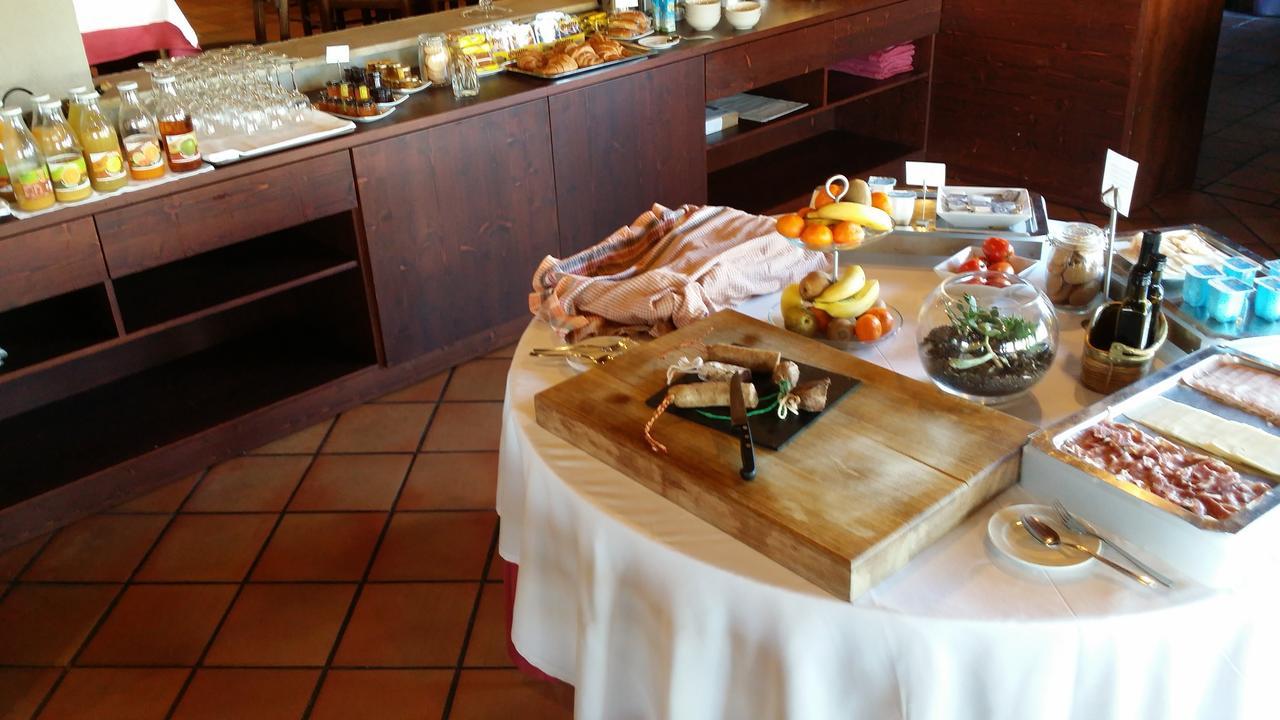 Mas De La Sala Hotel Sallent Buitenkant foto